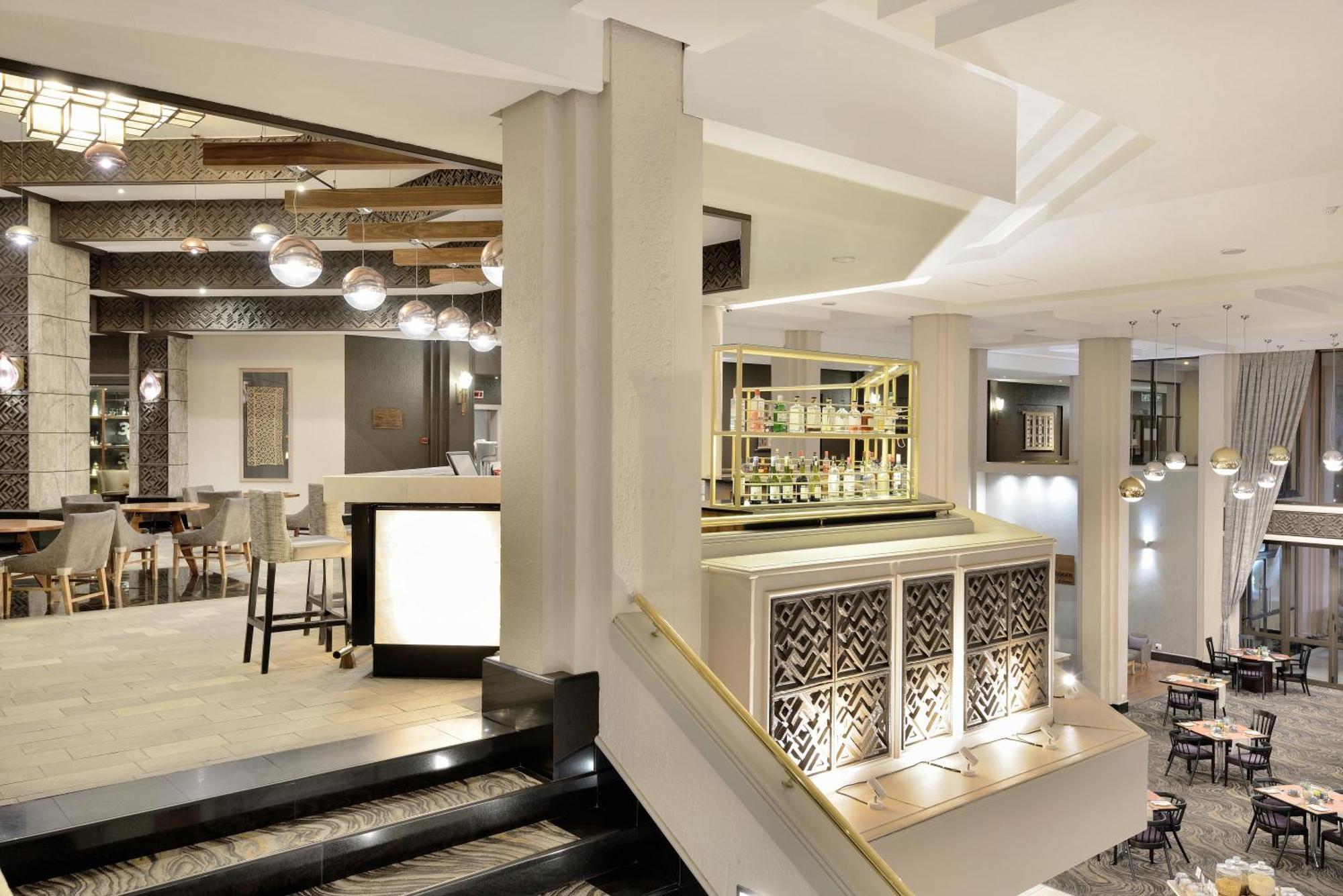 Windhoek Country Club Resort Exterior foto
